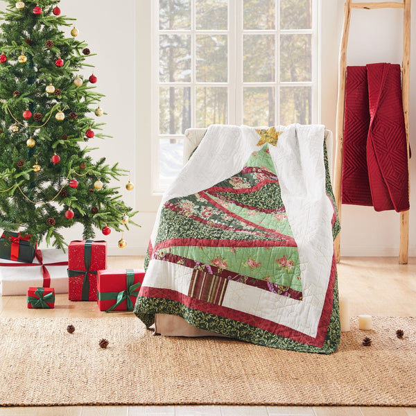 Holiday Quilted shops Throw, Tinsel, New