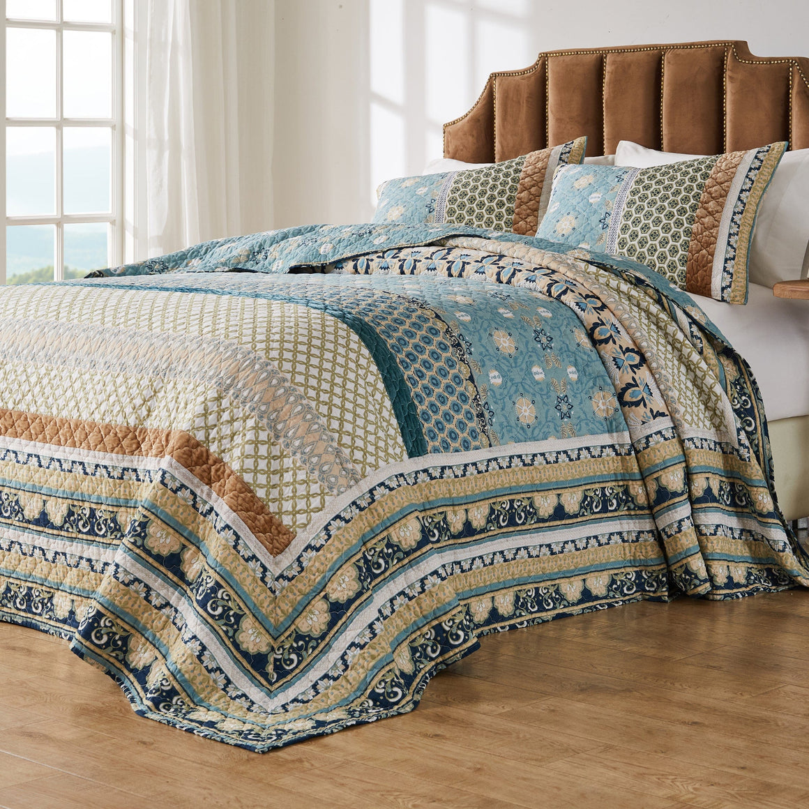 Thalia Blue Bedspread Set