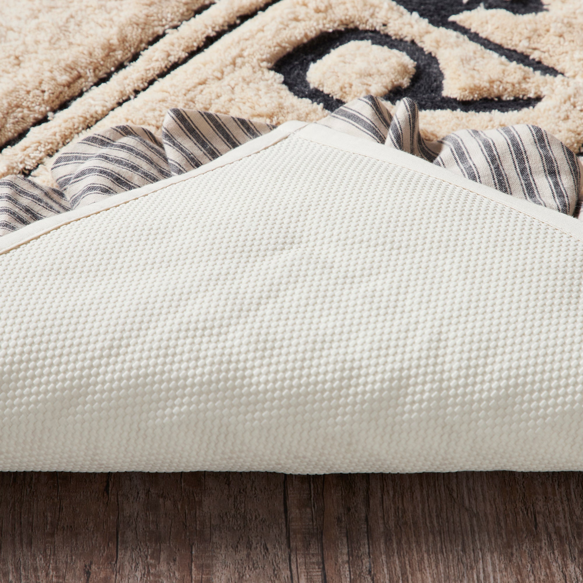 Sawyer Mill Farmhouse Bath Mat