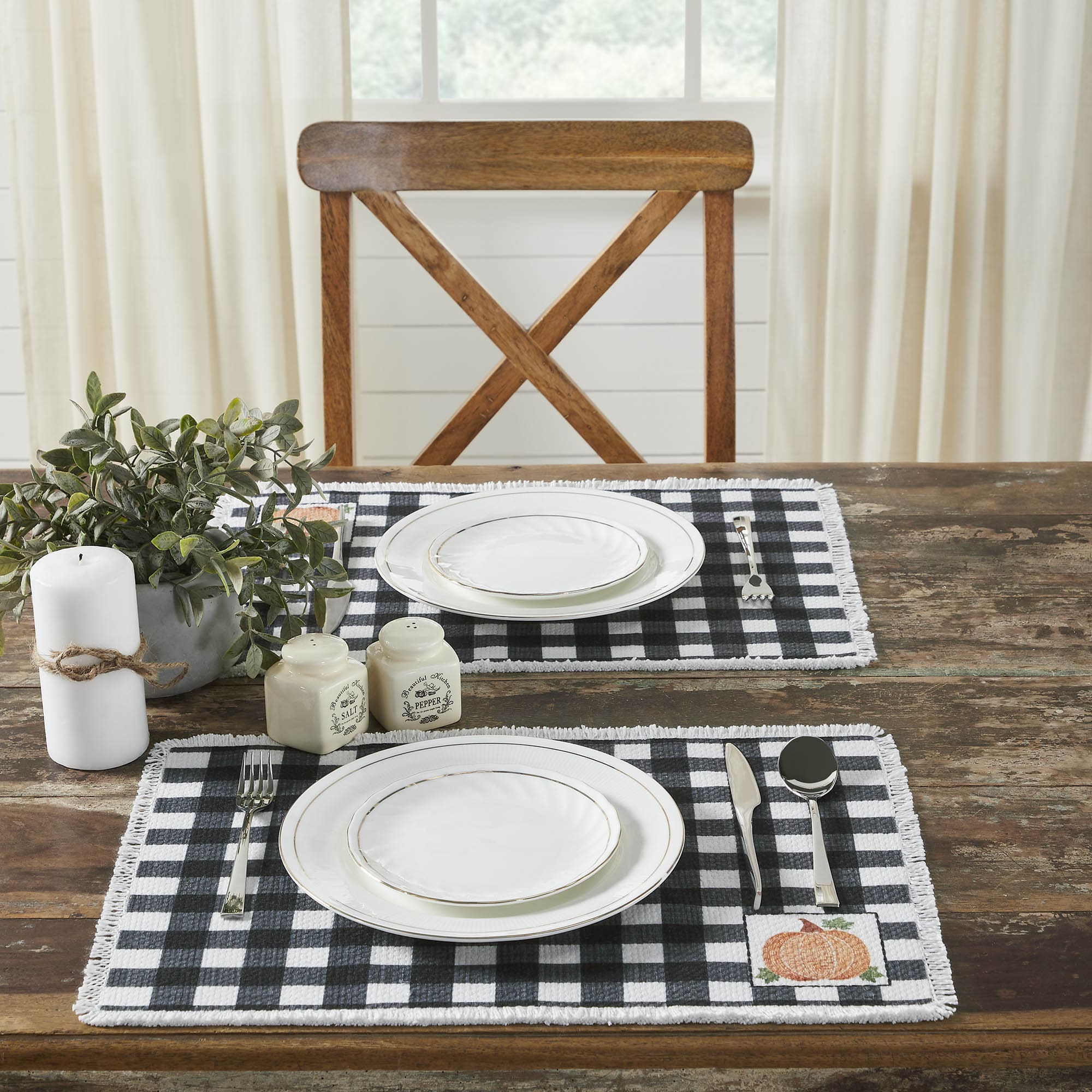 Annie Black Check Pumpkin Placemat Set of 2