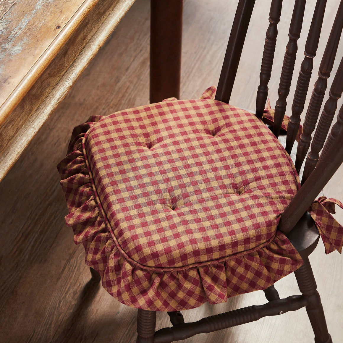 Burgundy Check Ruffled Chair Pad