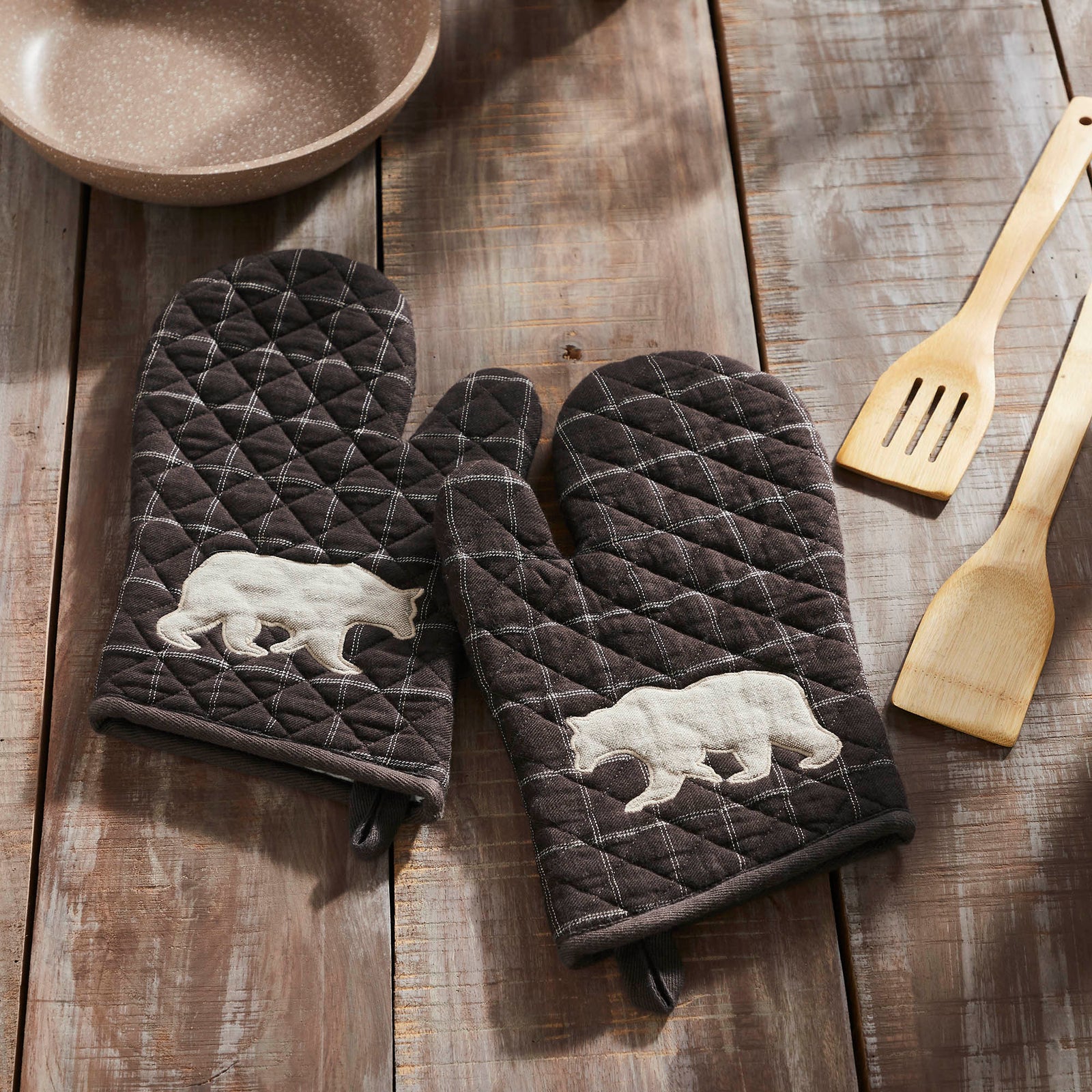 Wyatt Bear Applique Oven Mitt Set of 2