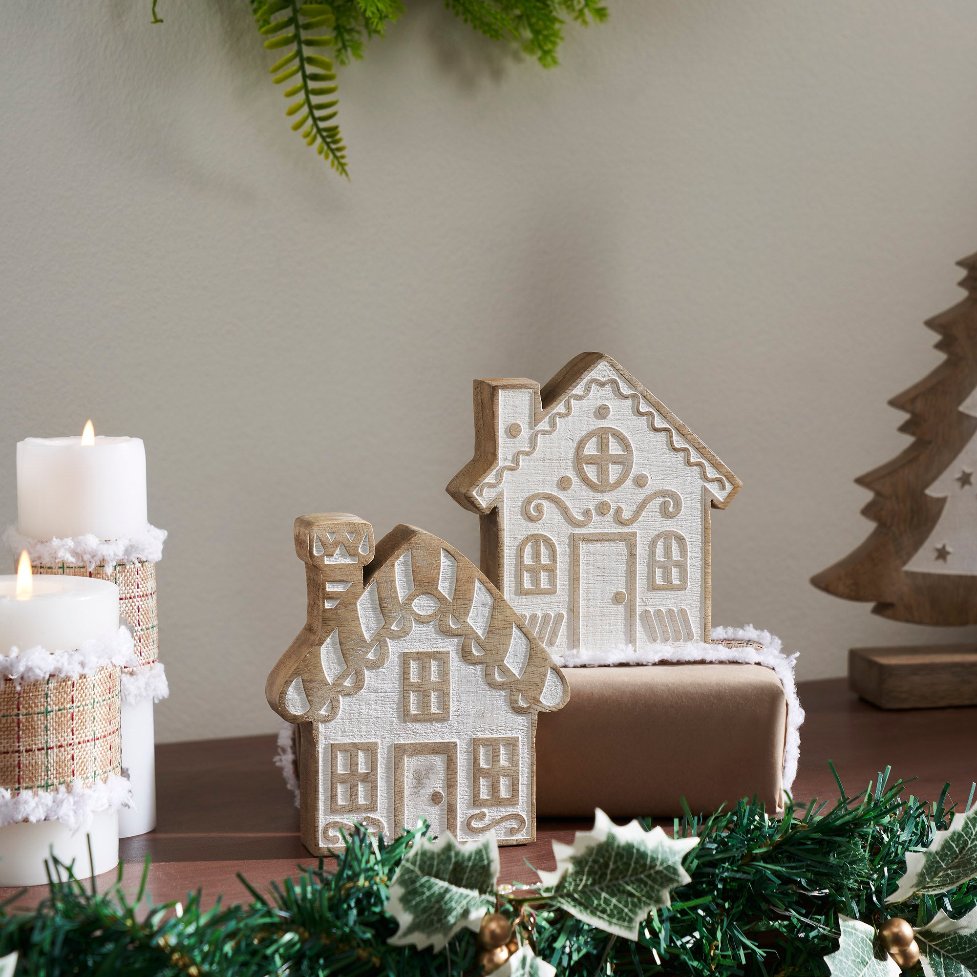 Candy Cane Lane Wooden House Set of 2