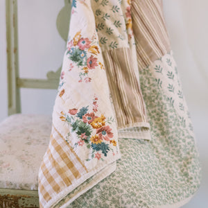 Rosehill Cottage Quilted Throw