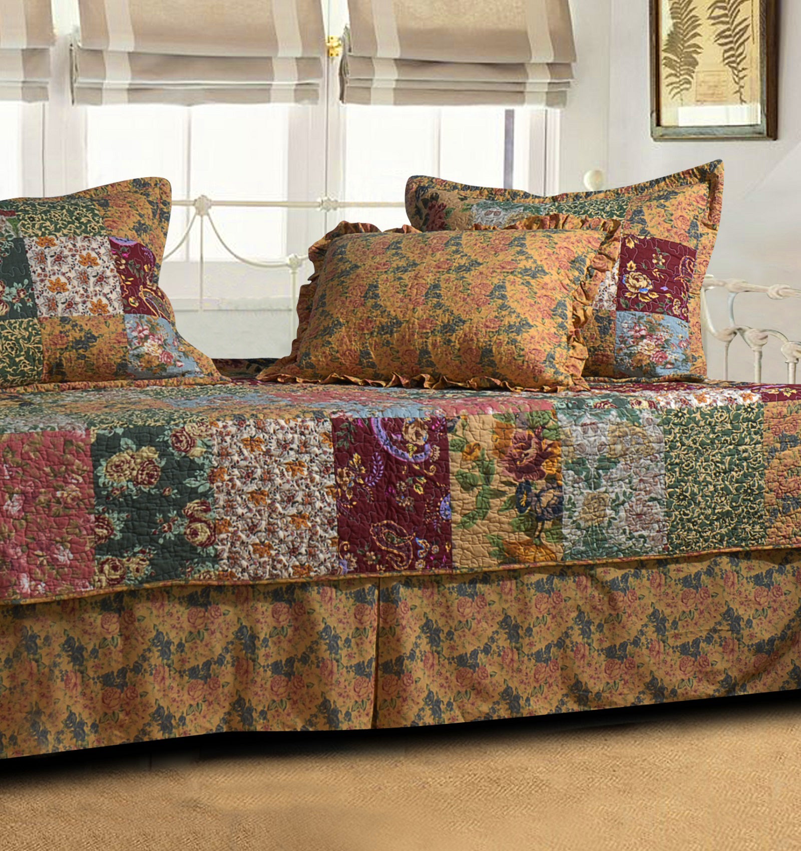 Antique Chic 5 Piece Daybed Quilt Set