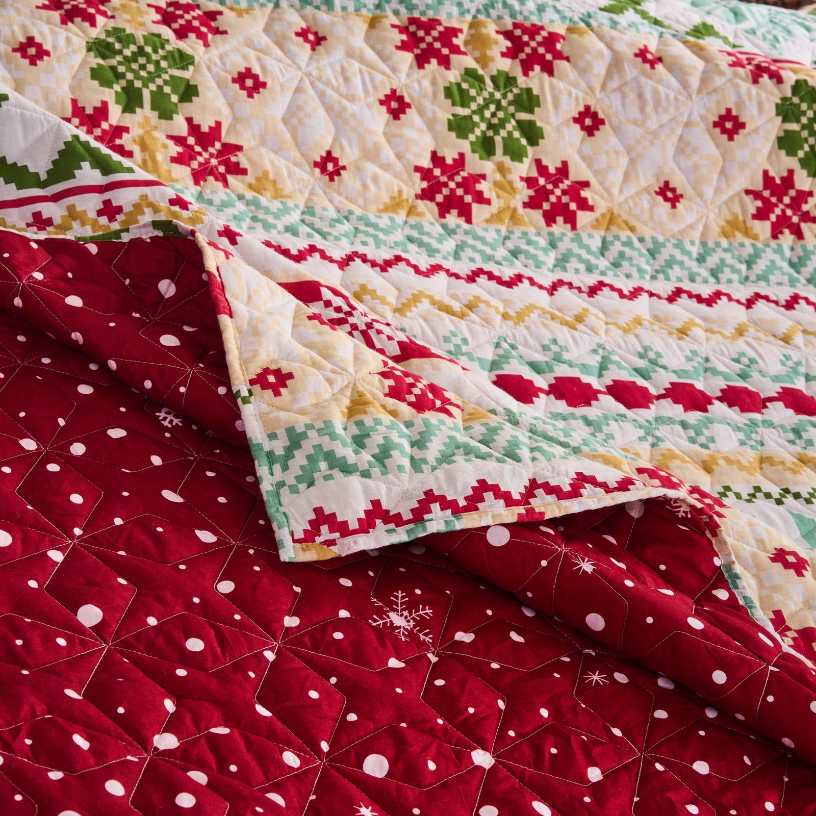 Fair Isle Snow Quilt Set