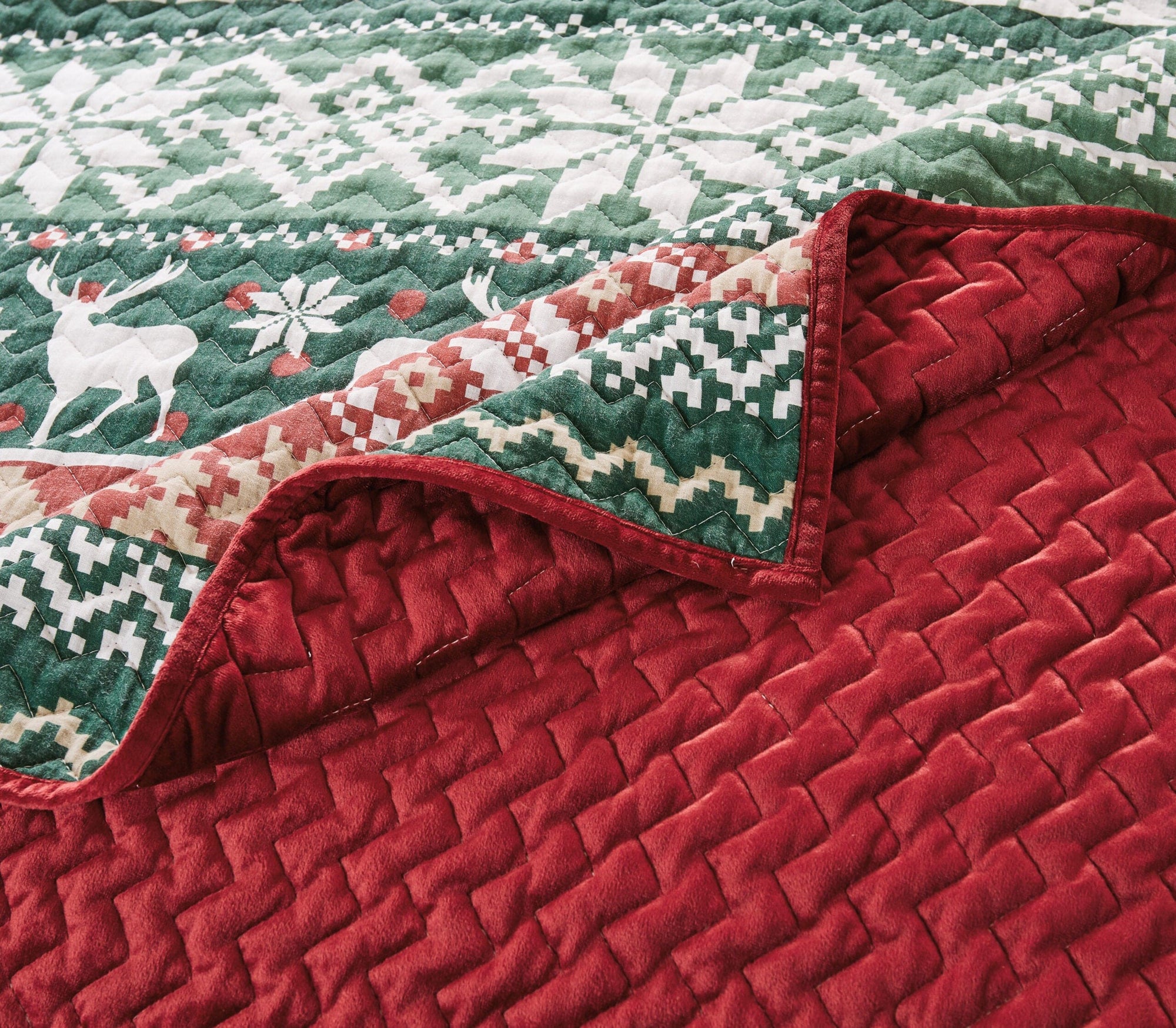 Fair Isle Christmas Quilt Set