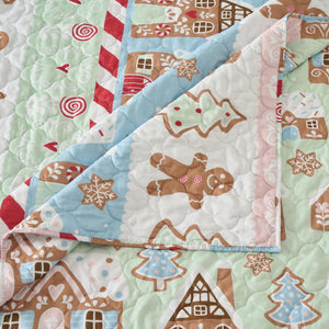 Gingerbread Lane Pastel Quilt Set