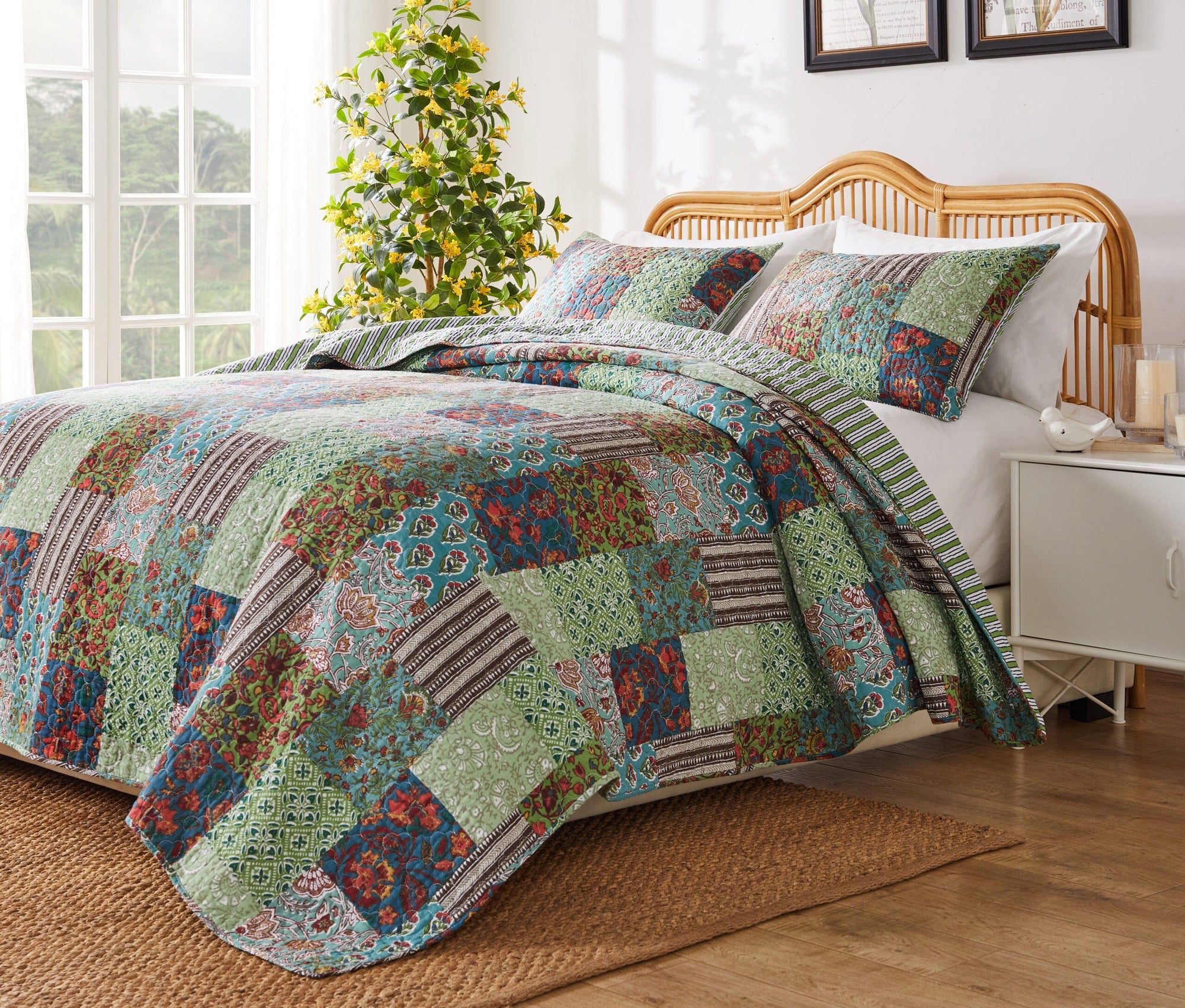 Jasmin Quilt Set