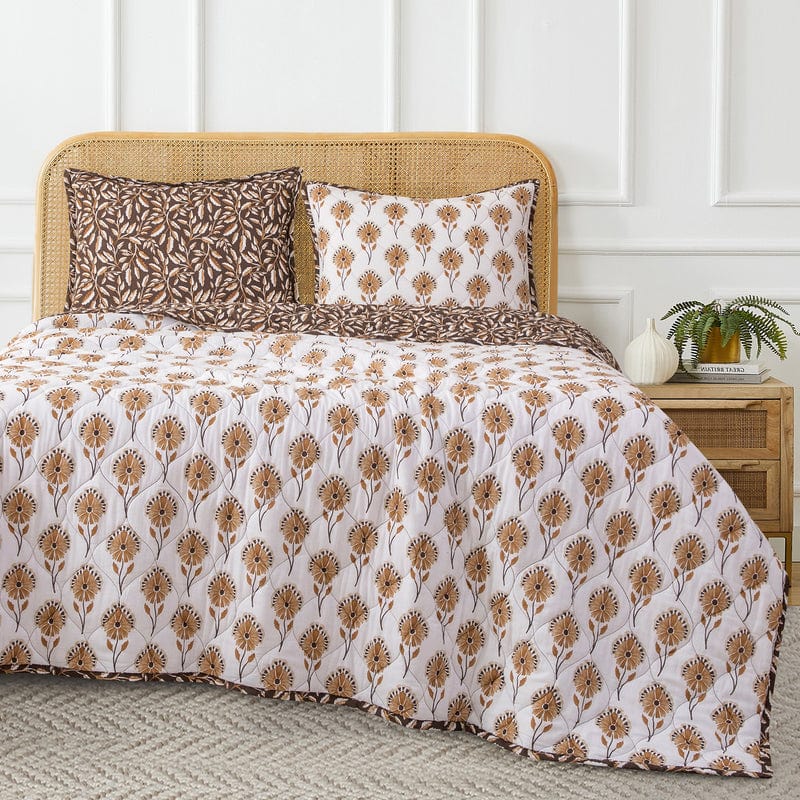 Woodstock Reversible Quilt Set