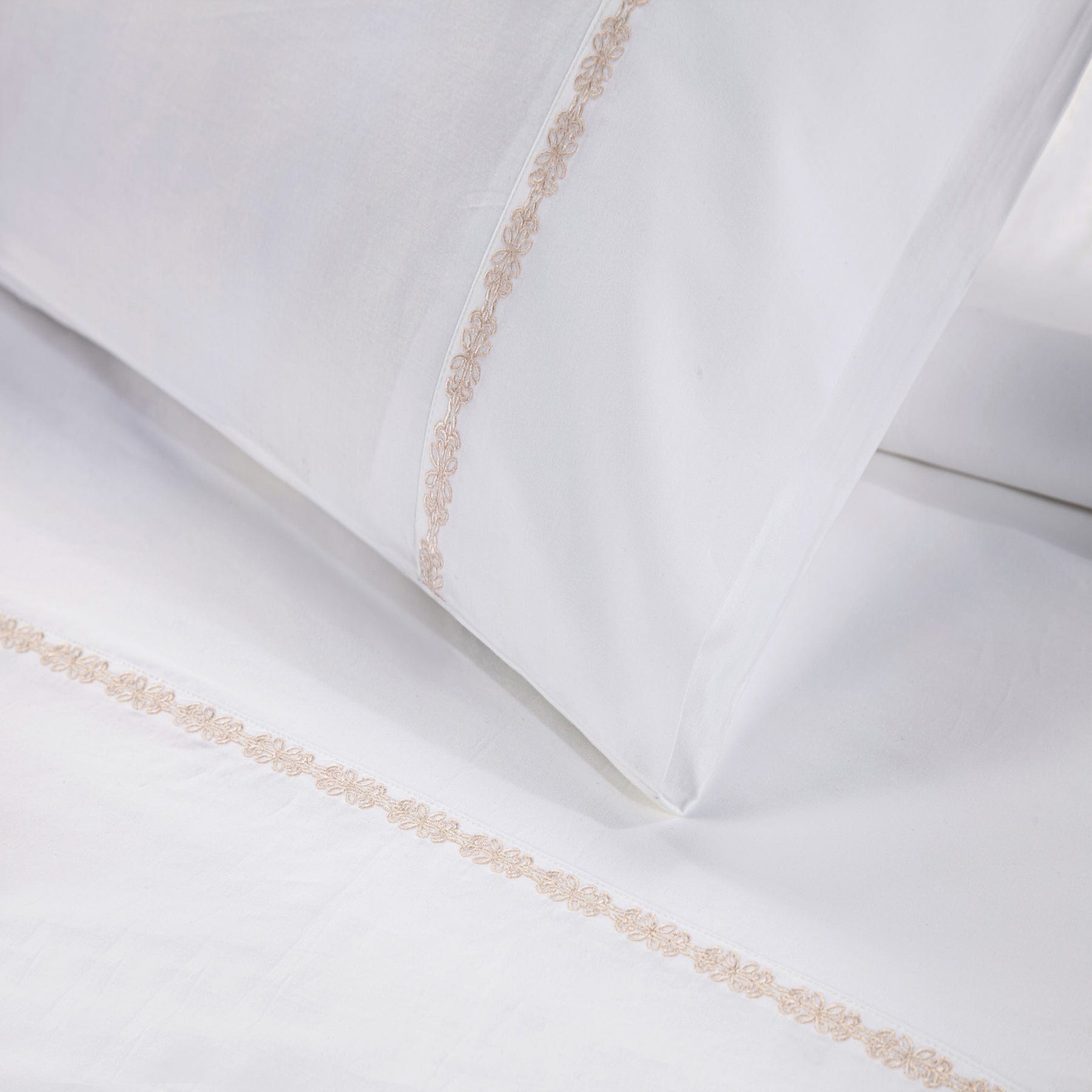 Laurel Embroidered Sheet Set