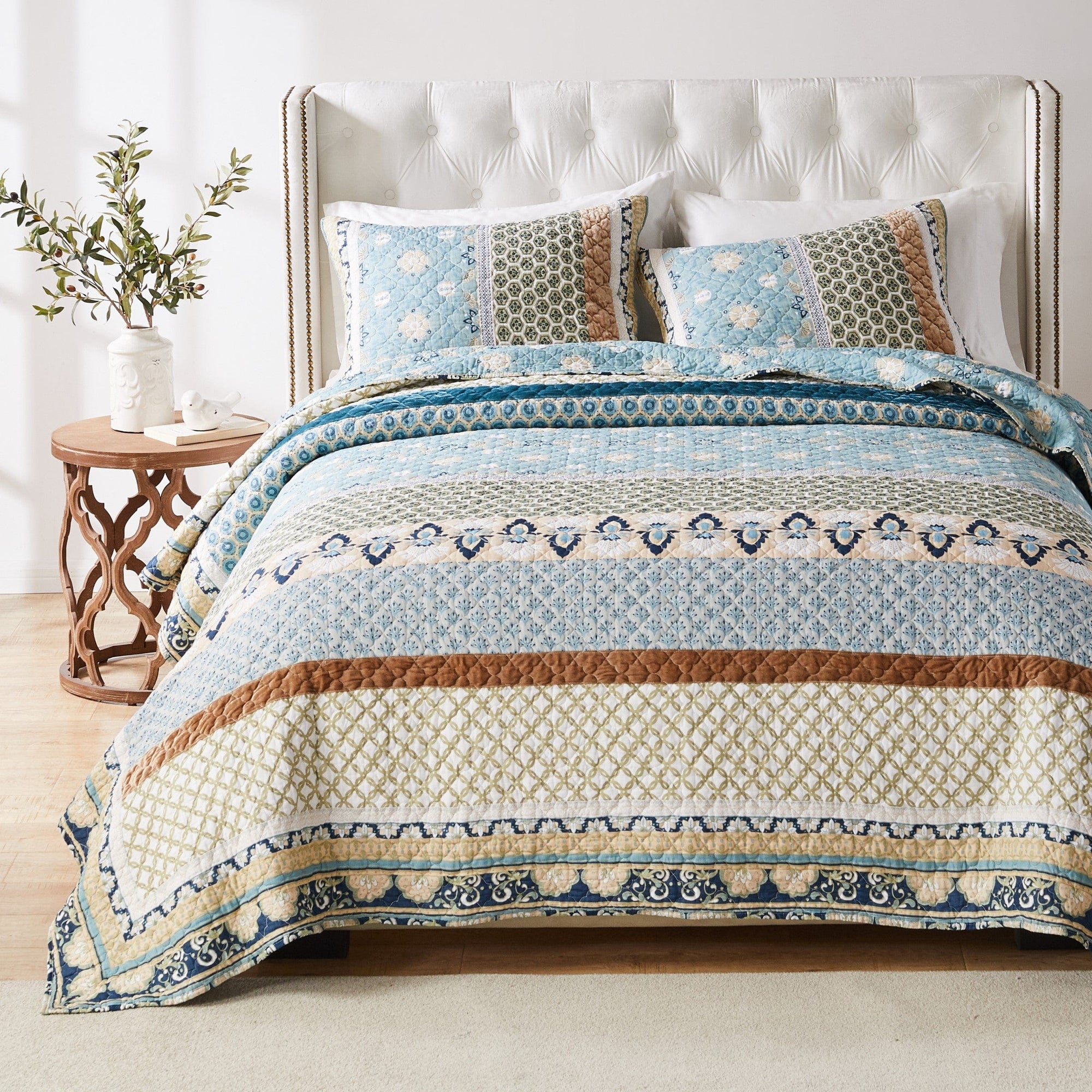 Thalia Blue Quilt Set