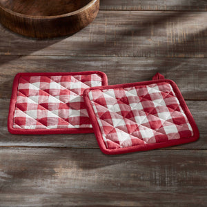 Annie Buffalo Red Pot Holder Set of 2