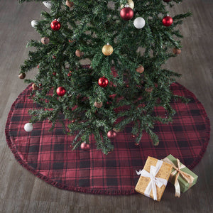 Cumberland Plaid Quilted Tree Skirt