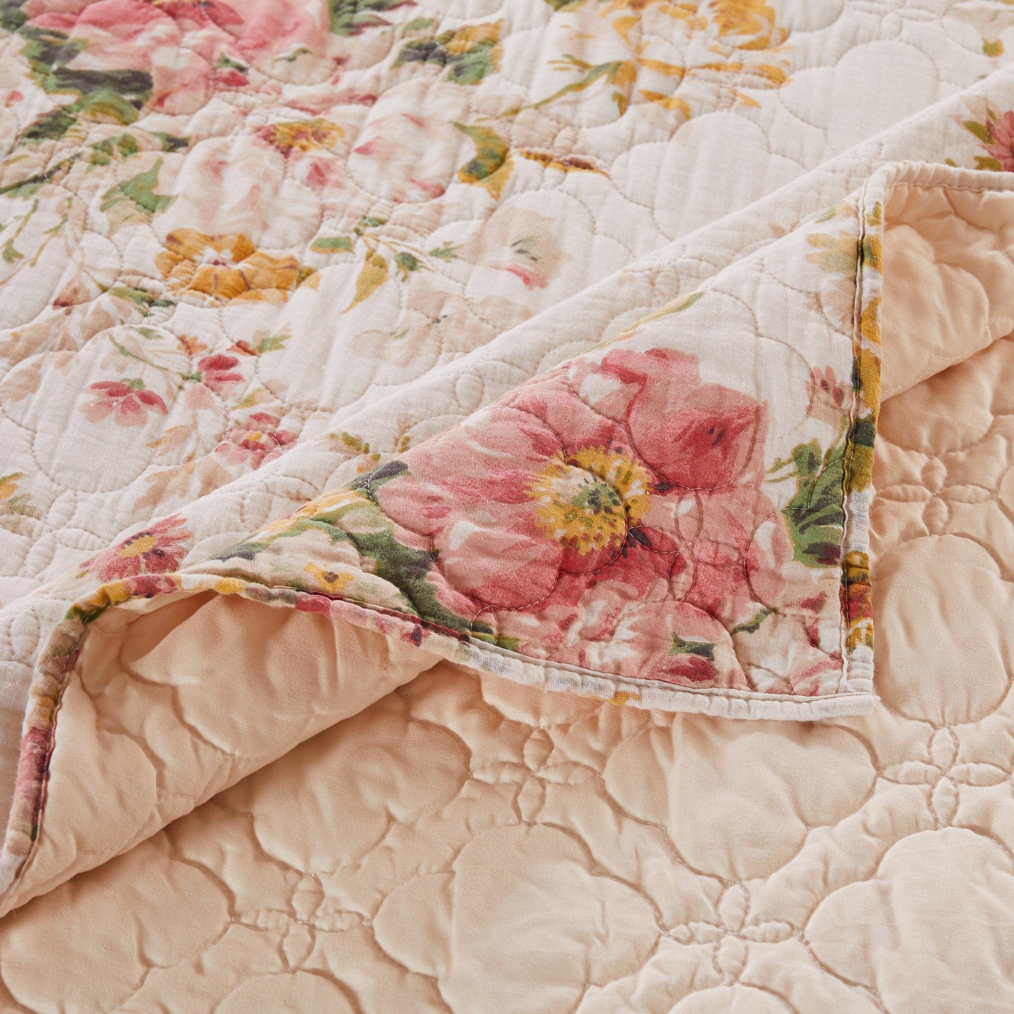 Grace Floral Quilted Throw