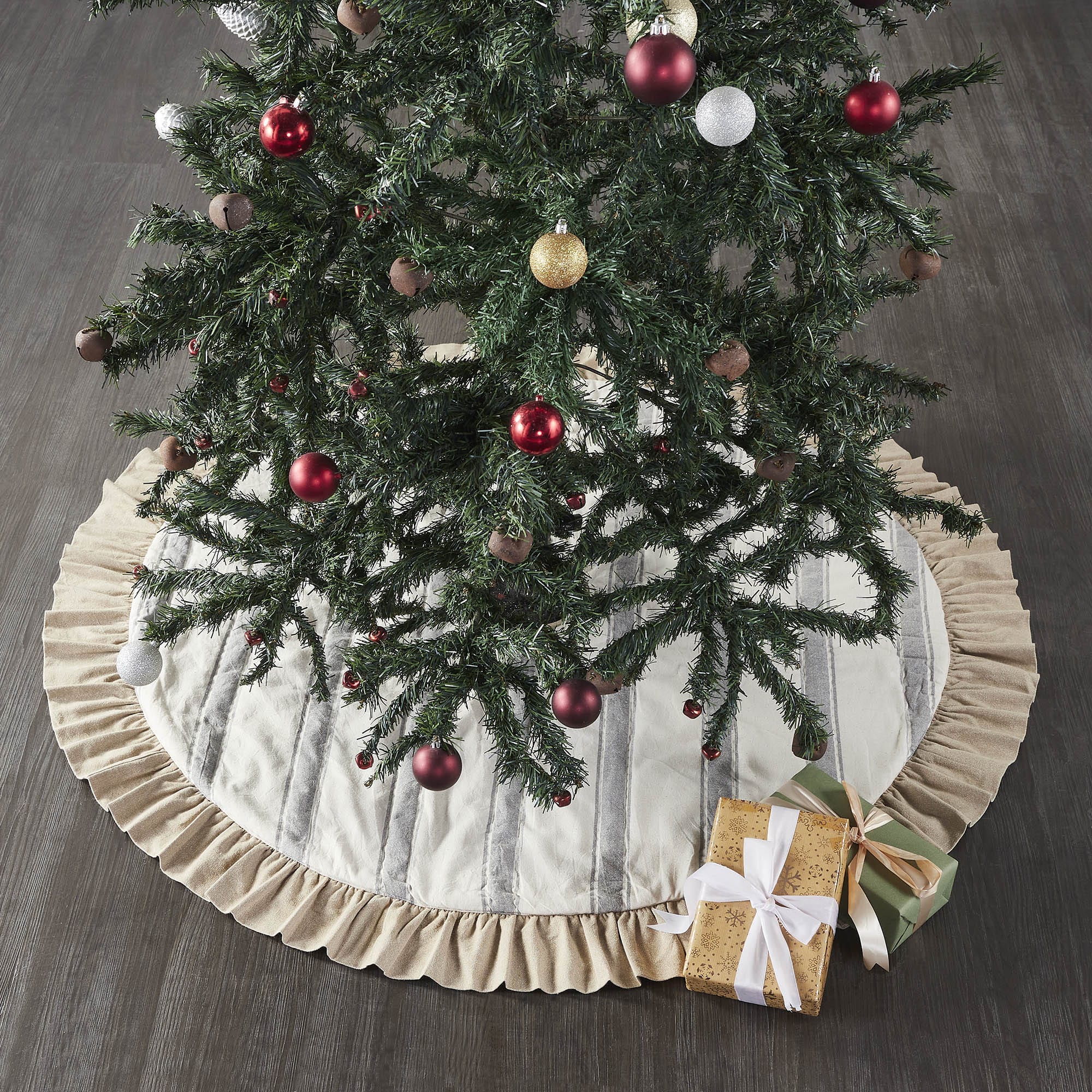 Grace Grain Sack Stripe Tree Skirt