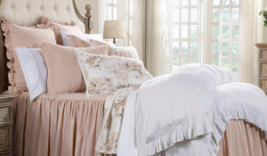 Lily Ruffled Comforter Set / Duvet Cover Set- White
