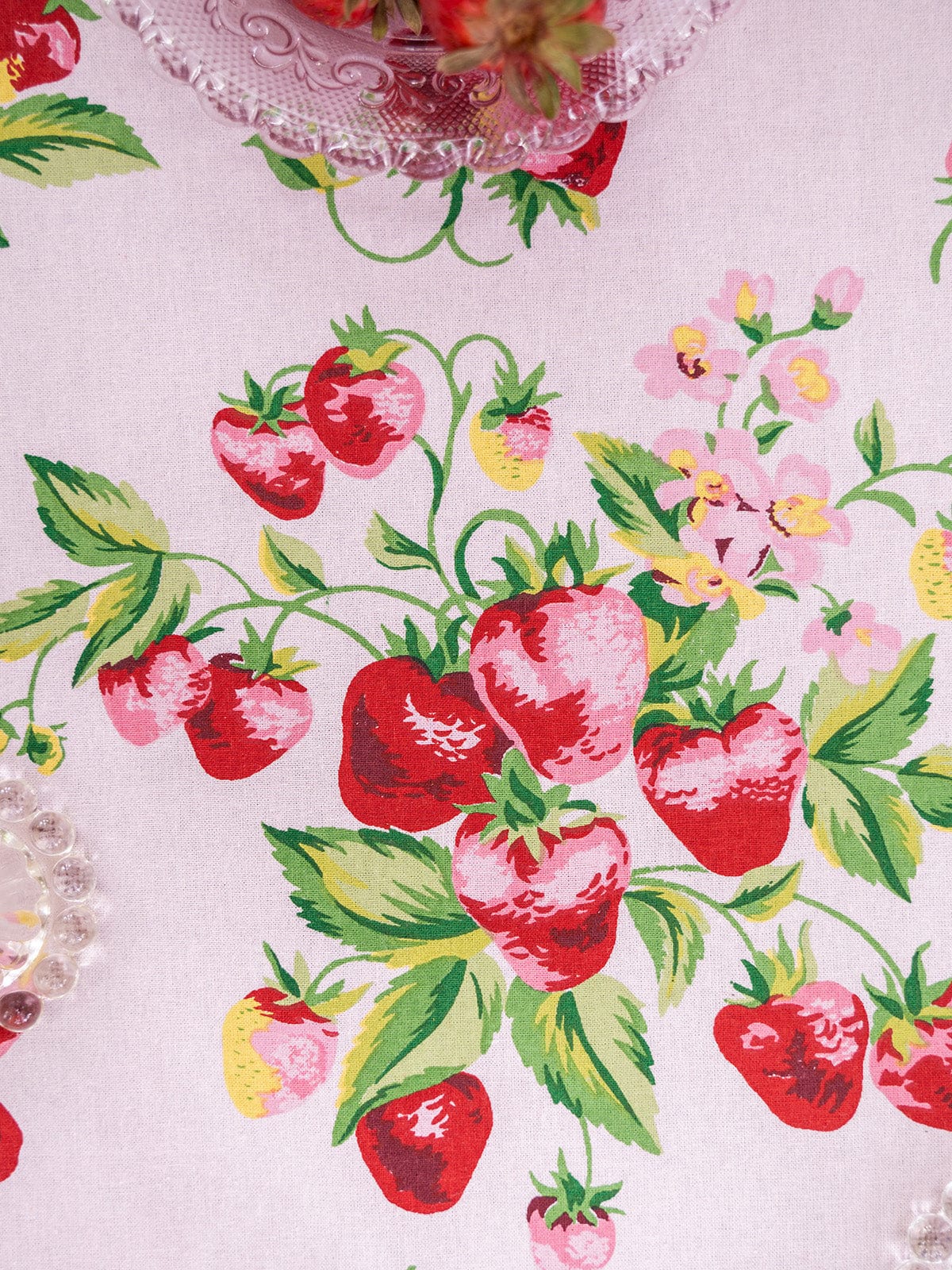 Strawberry Basket Sorbet Tablecloth