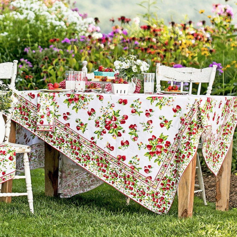 Strawberry Basket Tablecloth - Retro Barn Country Linens