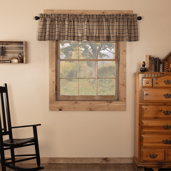 Wyatt Plaid Valance