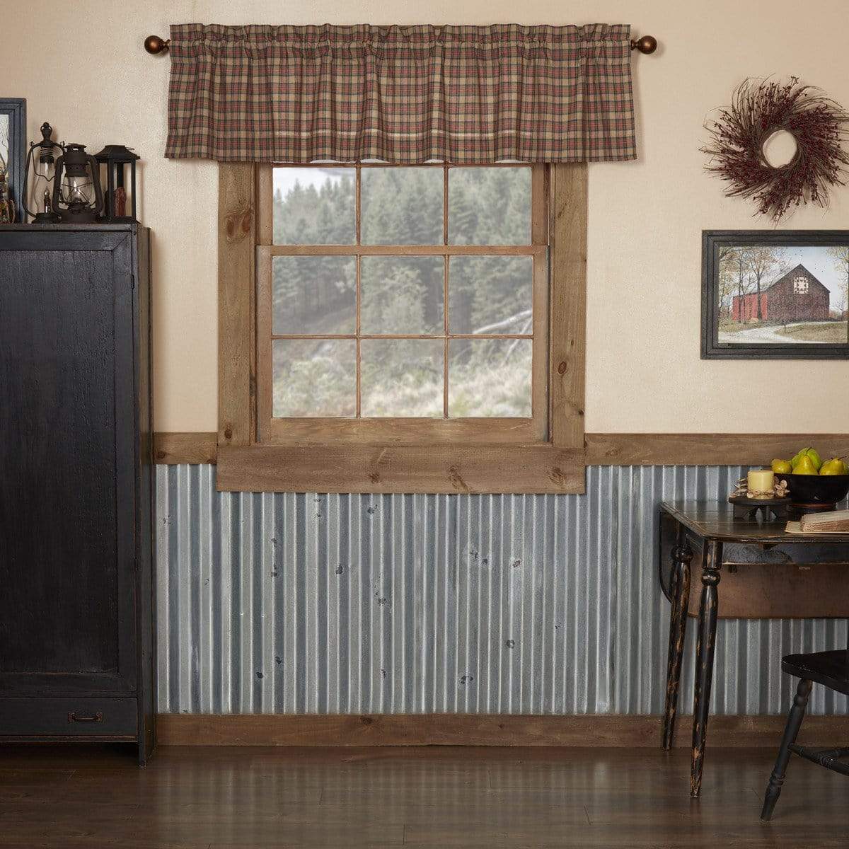 Crosswoods Valance