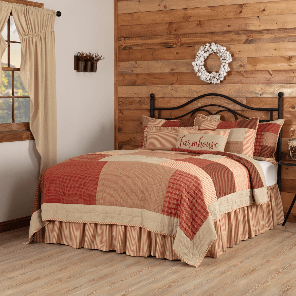 Rory Schoolhouse Red Quilt