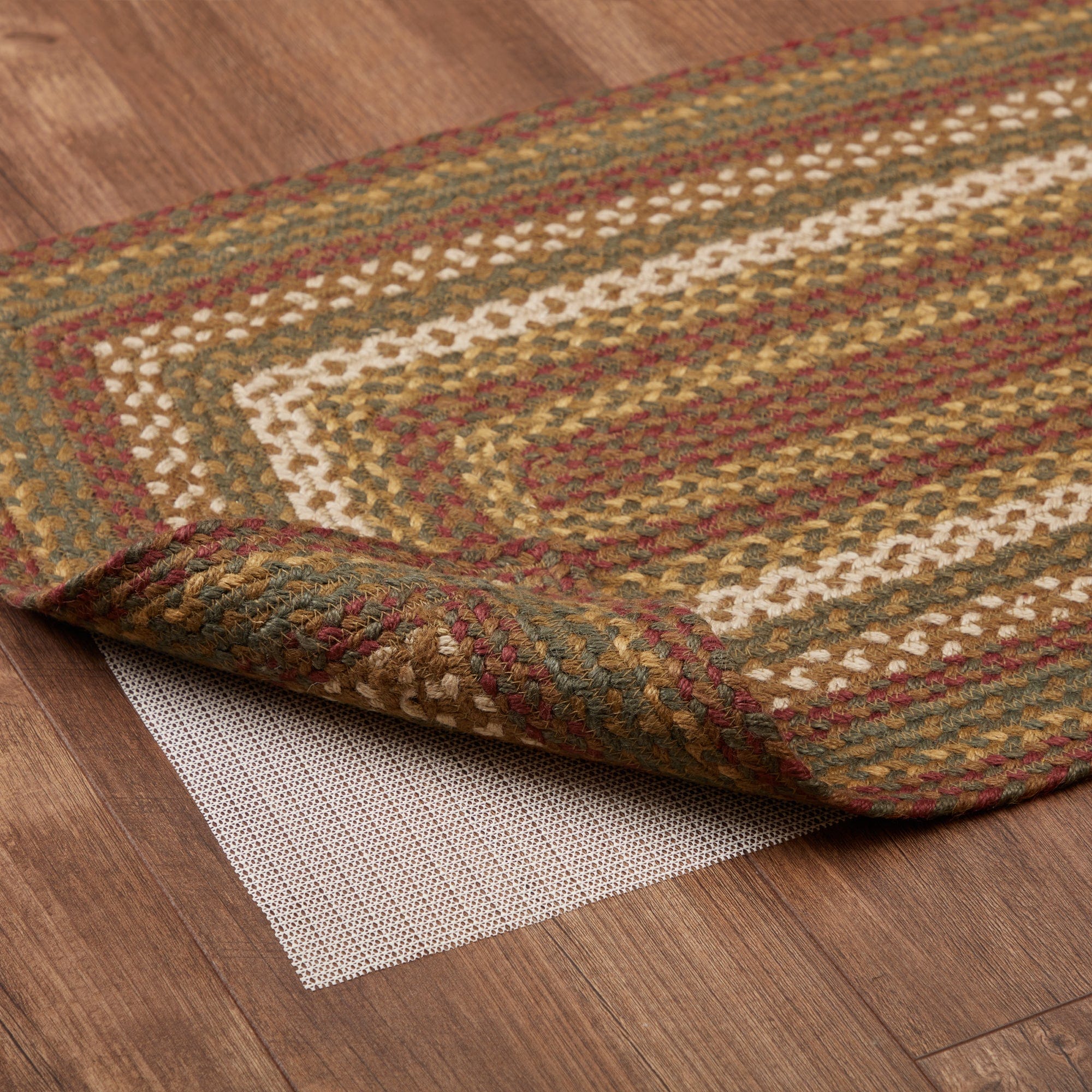Tea Cabin Braided Rectangle Rug W/ Pad