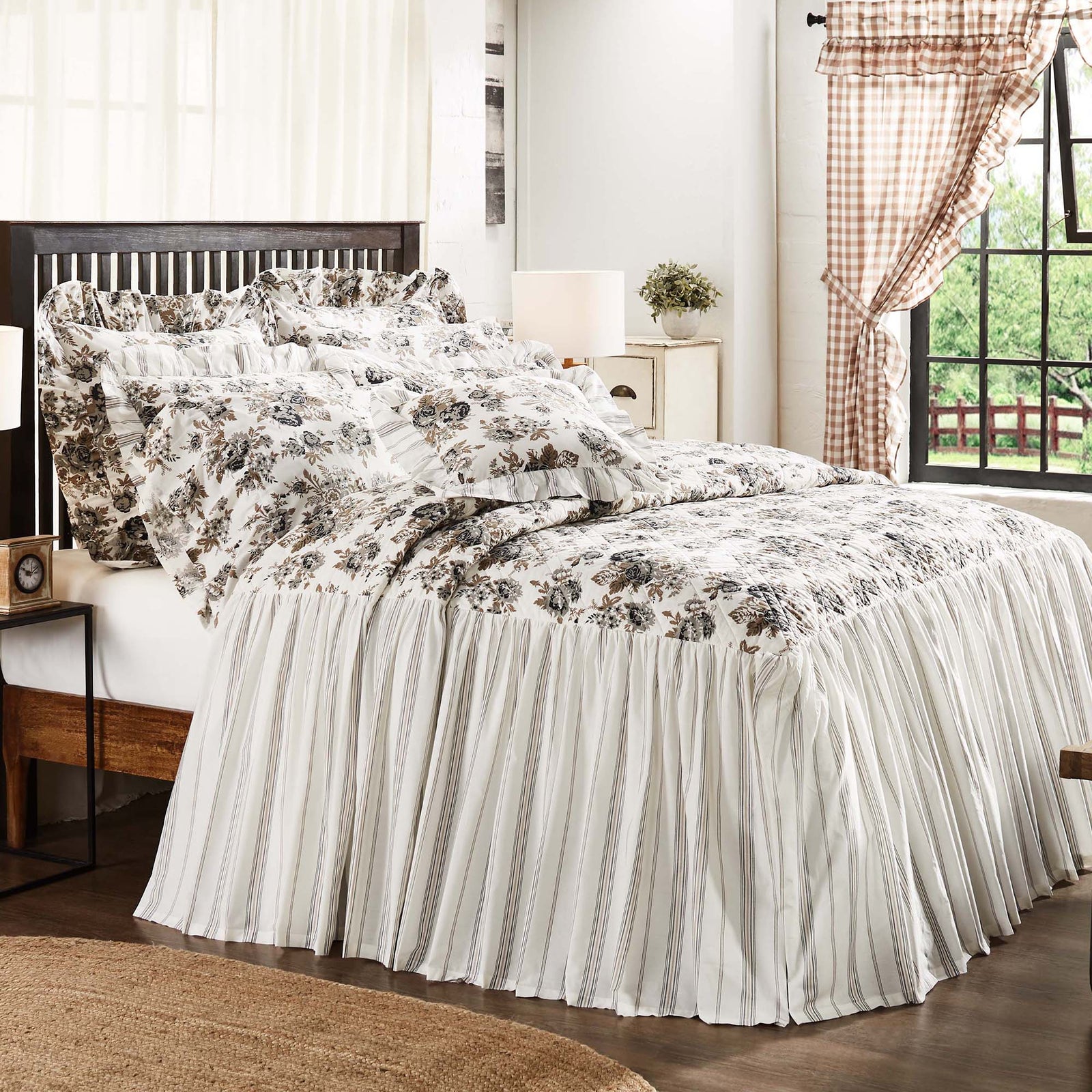Annie Portabella Floral Ruffled Coverlet
