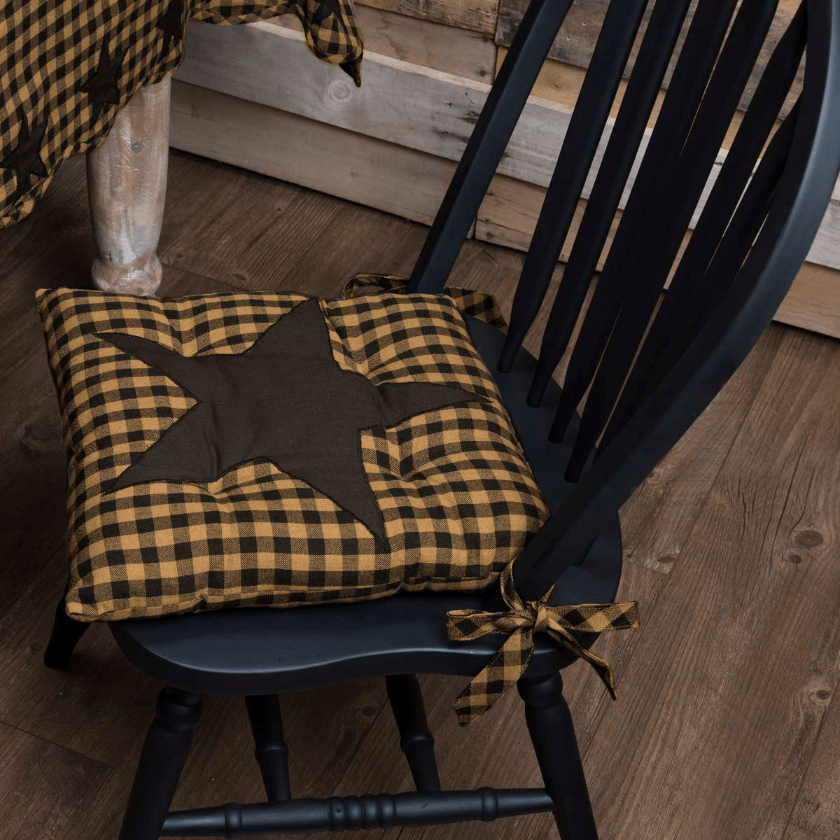 Black Star Chair Pad