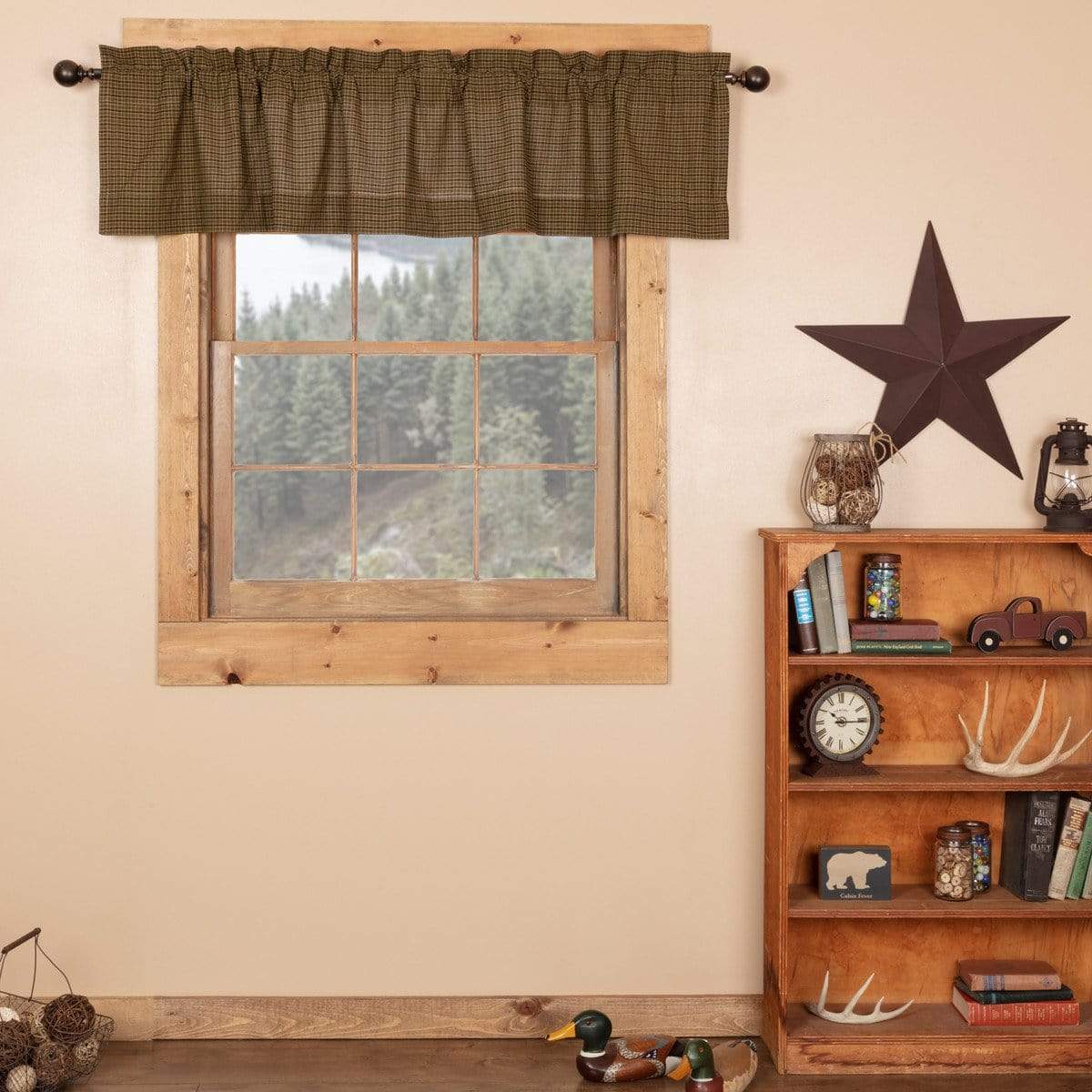 Tea Cabin Valance