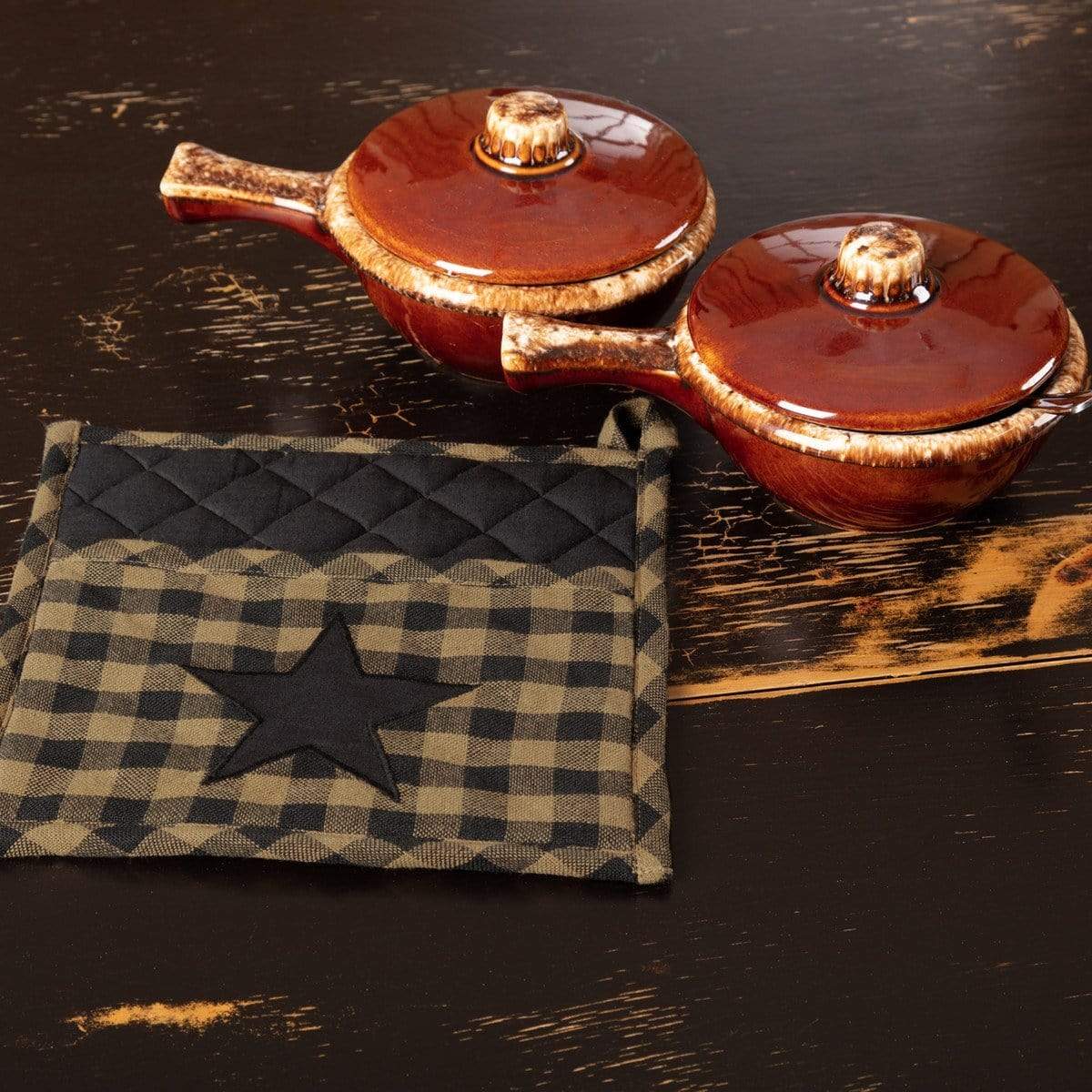 Black Star Pot Holder