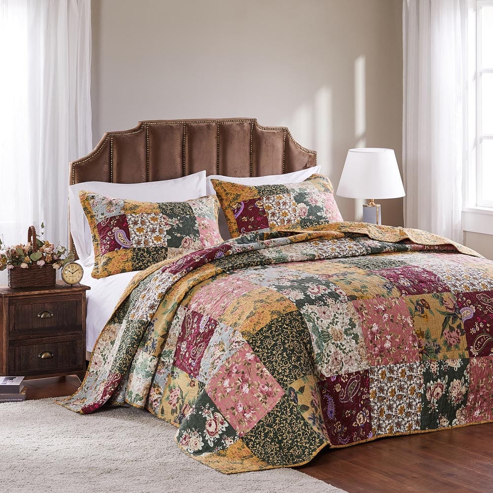 Antique Chic Quilted Bedspread Set