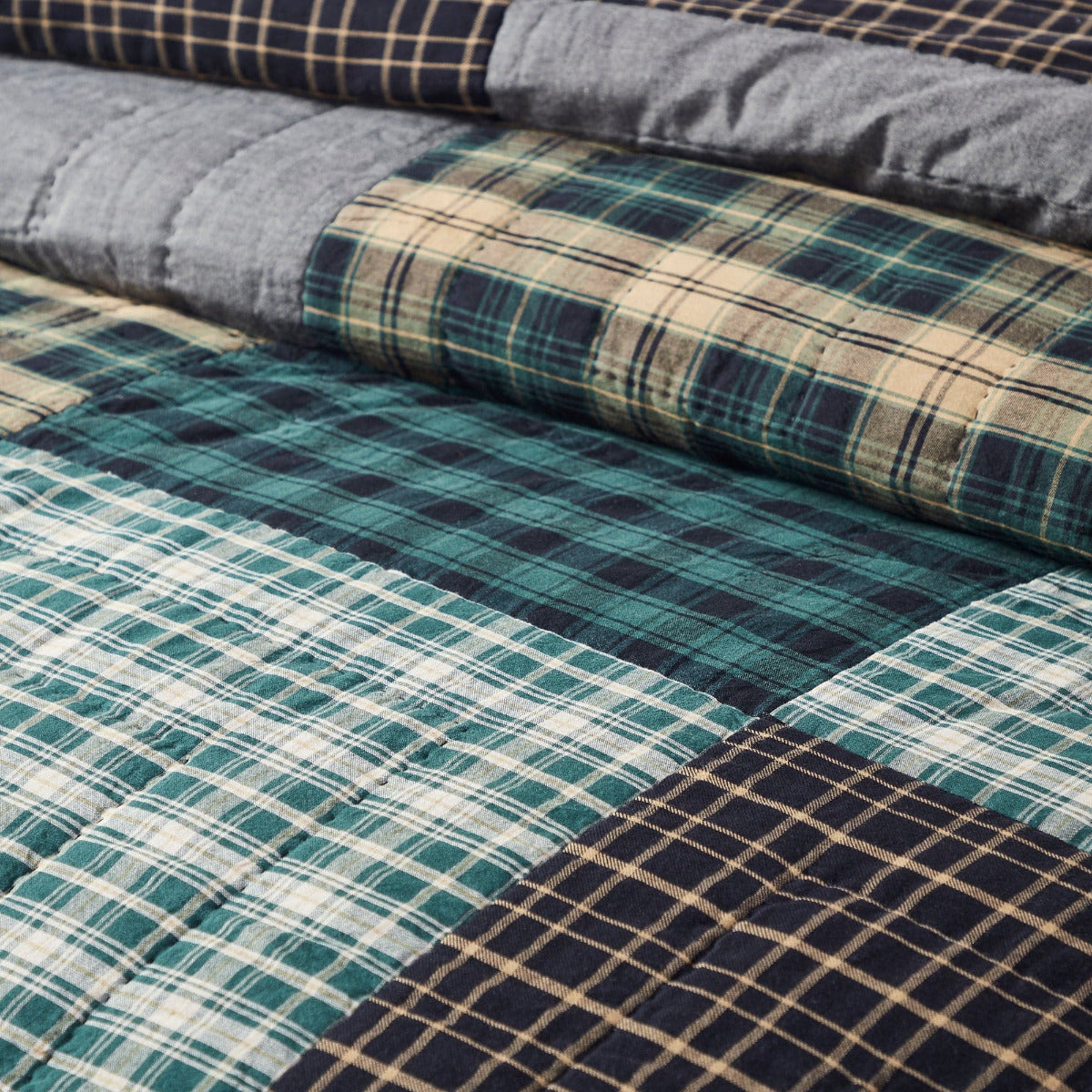 Pine Grove Quilt