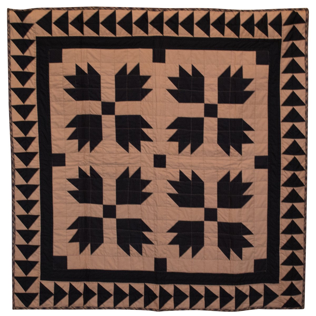 Black Bear's Paw Mini Quilt - Table Topper/ Wall Hanging