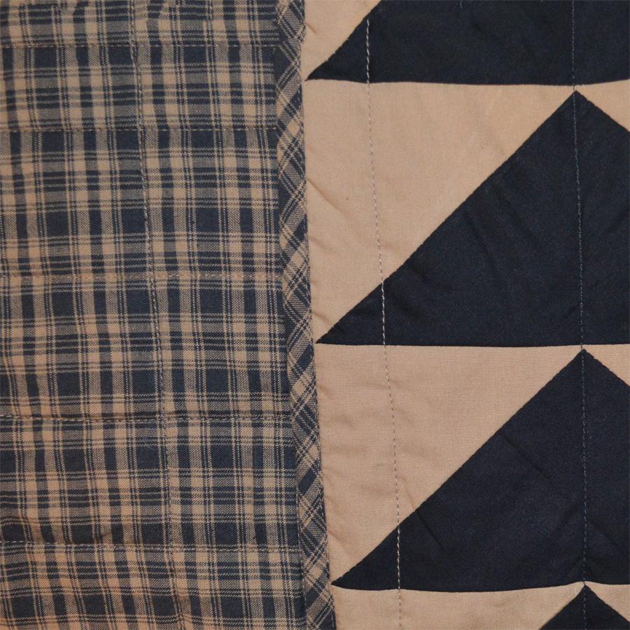 Black Bear's Paw Quilt