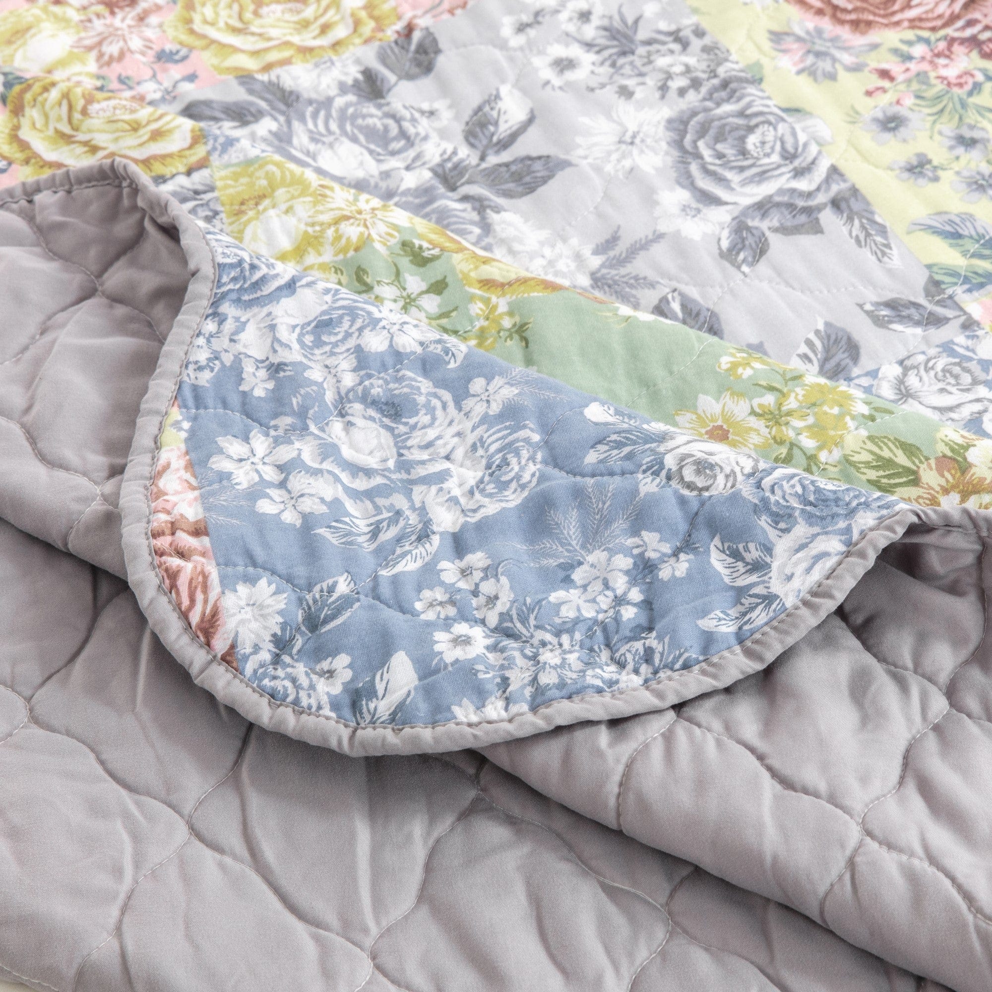 Emma Floral Quilt Set