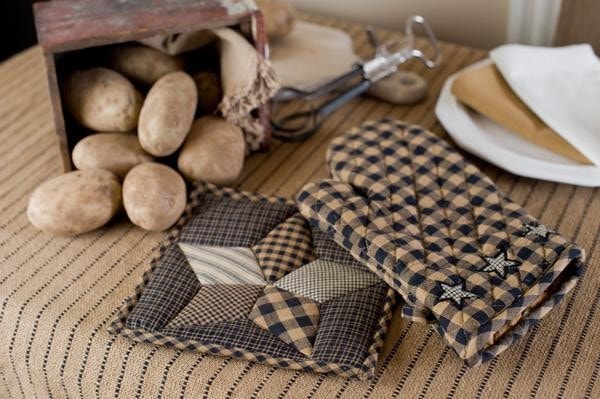 Farmhouse Star Oven Mitt