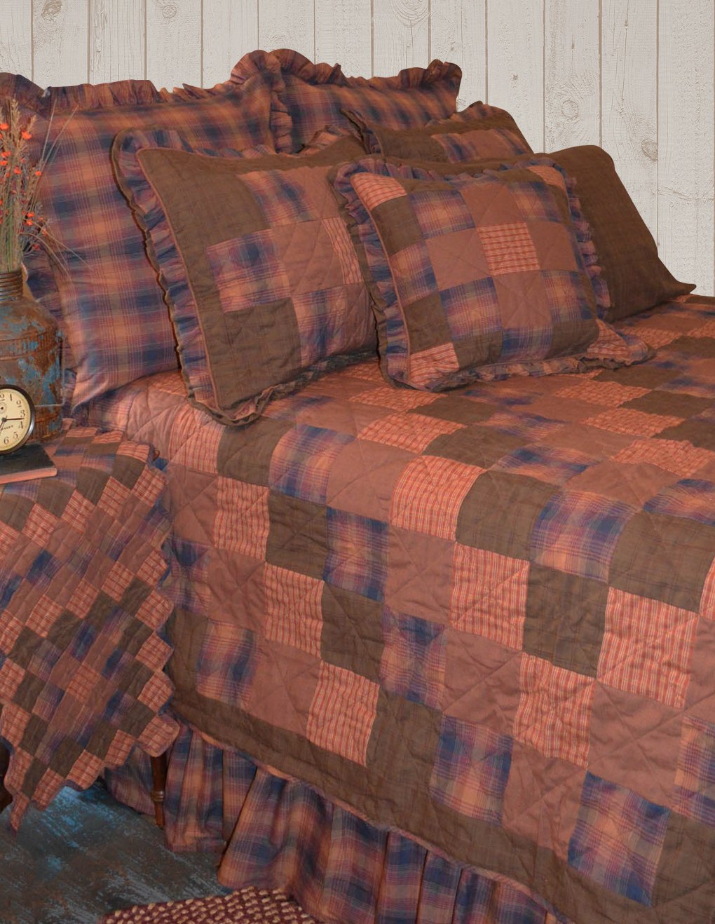 Harvest Patchwork Quilt - Retro Barn Country Linens