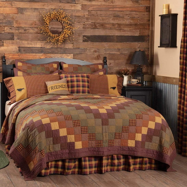 Country Patchwork Quilt Sets - Retro Barn Country Linens