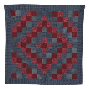 Huckleberry Hill Mini Quilt - Table Topper/ Wall Hanging