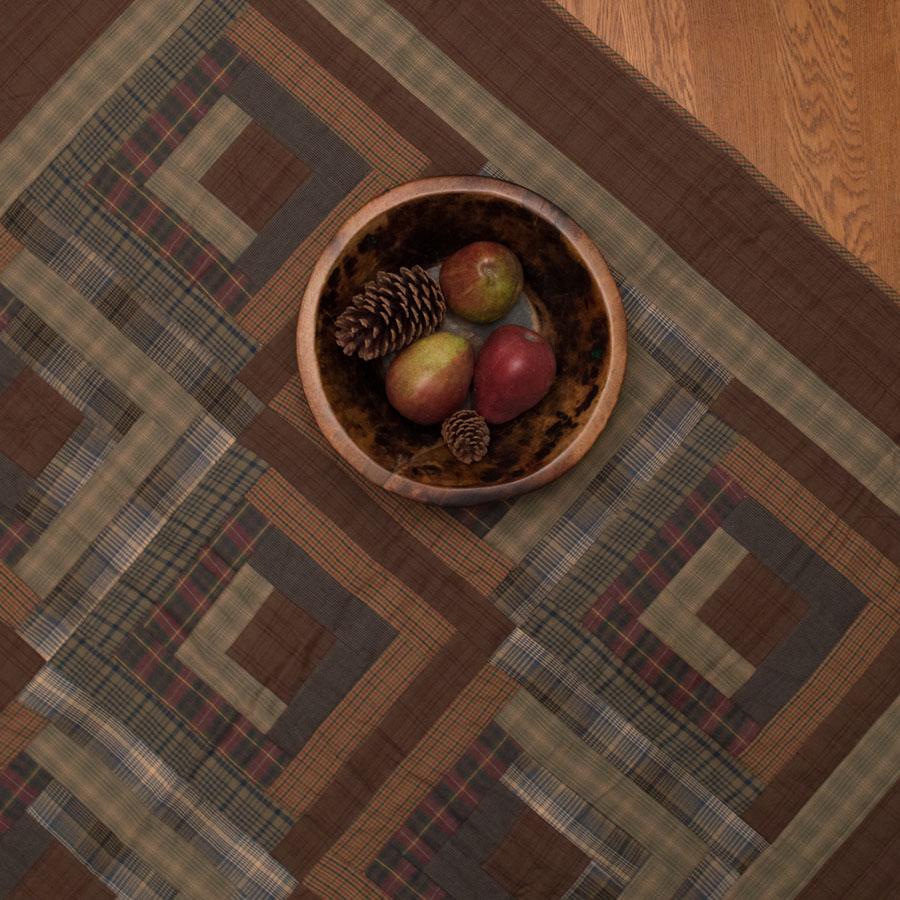 Frontier Log Cabin Mini Quilt - Table Topper / Wall Hanging