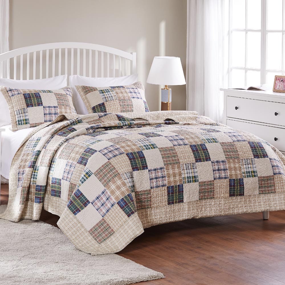 Oxford Quilt Set