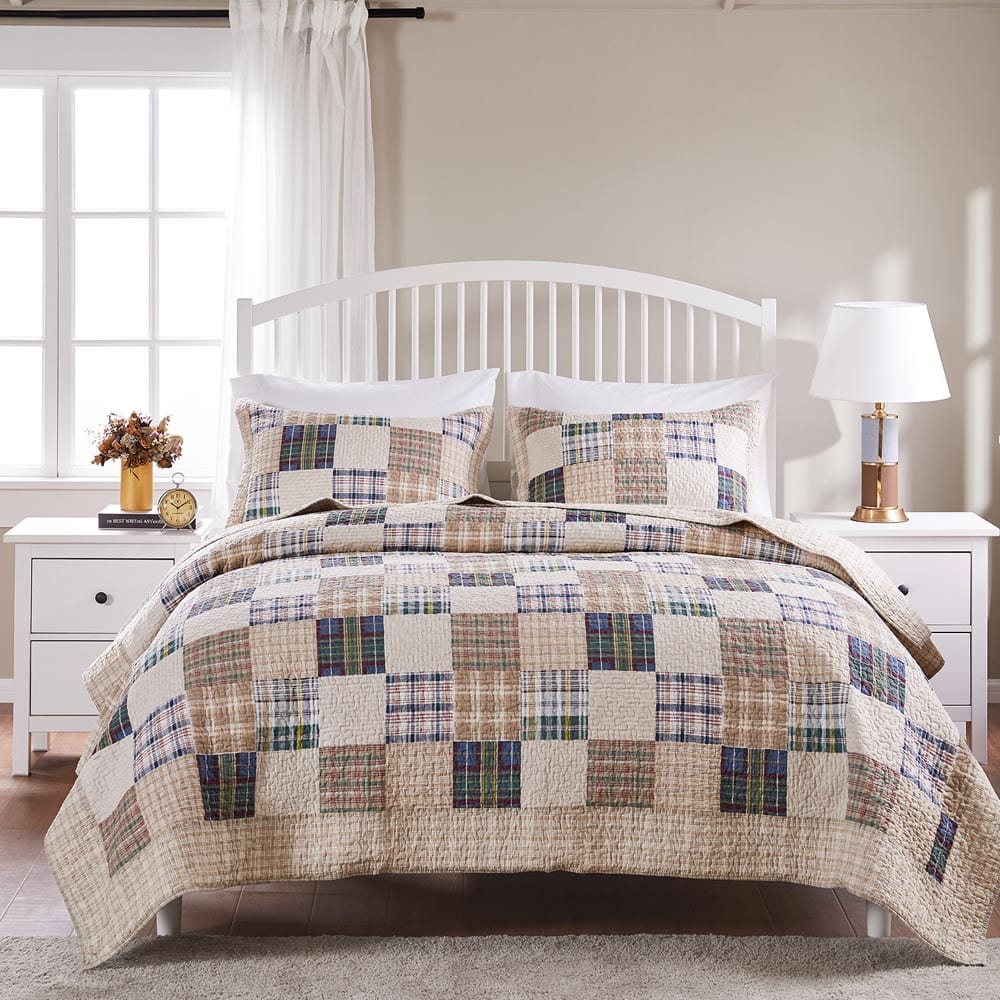 Oxford Quilt Set