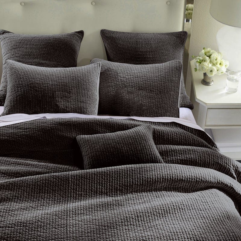 Stonewashed Cotton Velvet Quilt Set in Black