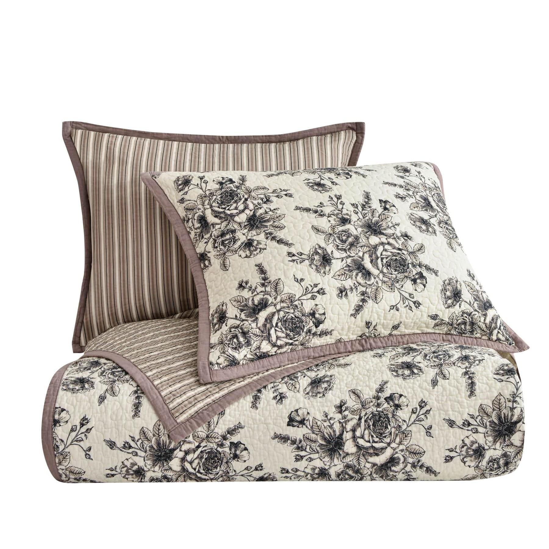 Lyla Floral Print Quilt Set