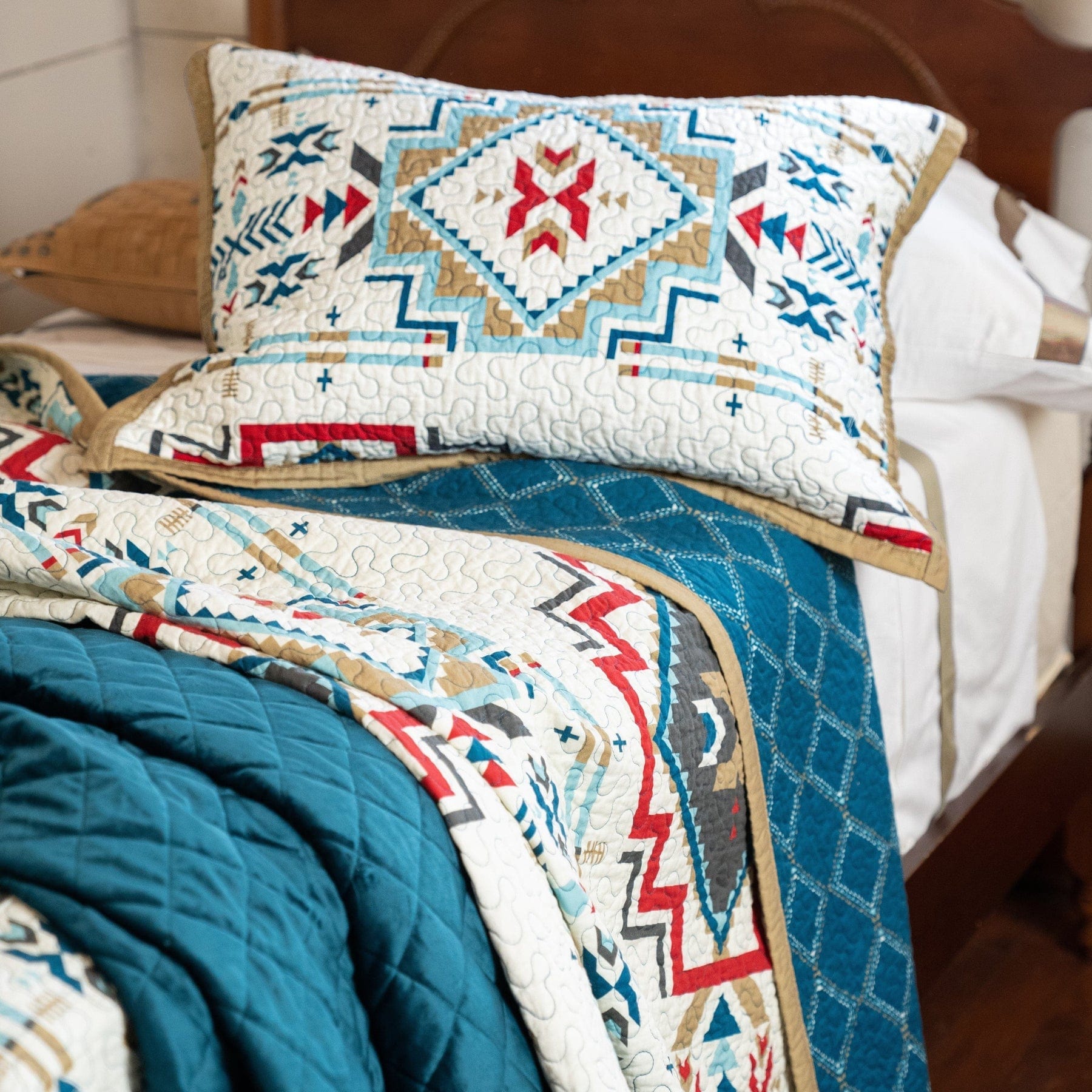 Spirit Valley Quilt Set