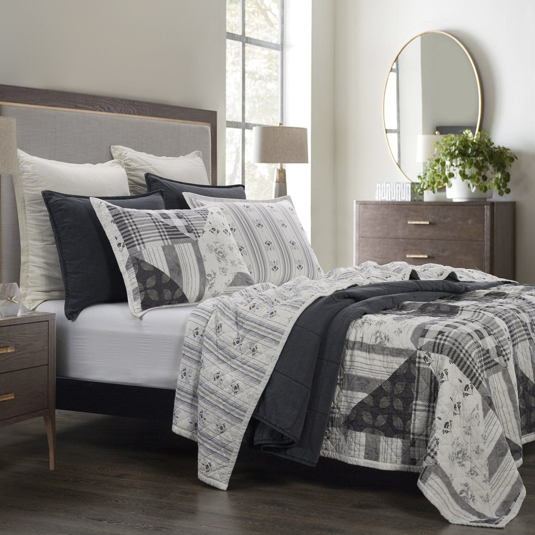 Prairie Reversible Quilt Set