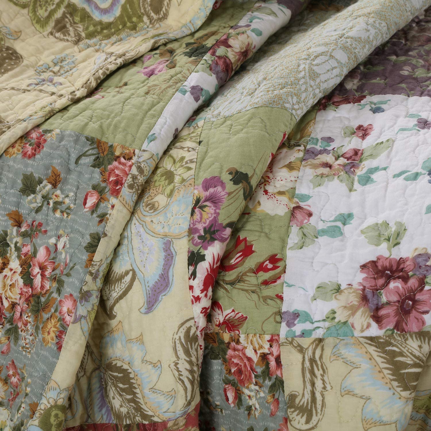 Blooming Prairie Quilted Throw