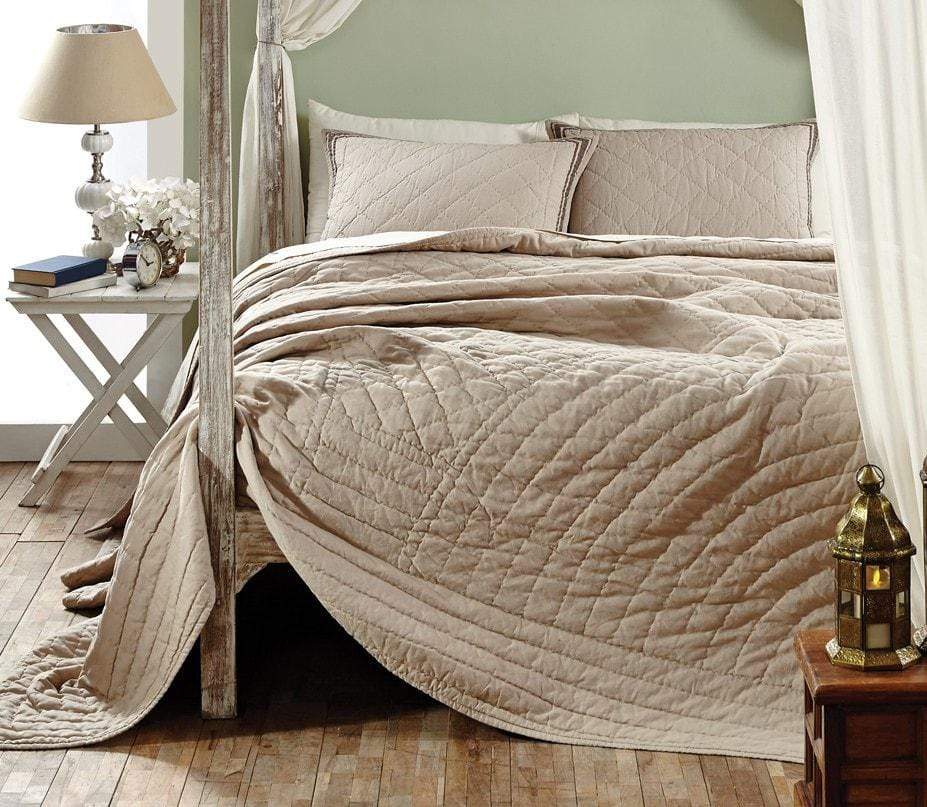 Charlotte Linen Quilt