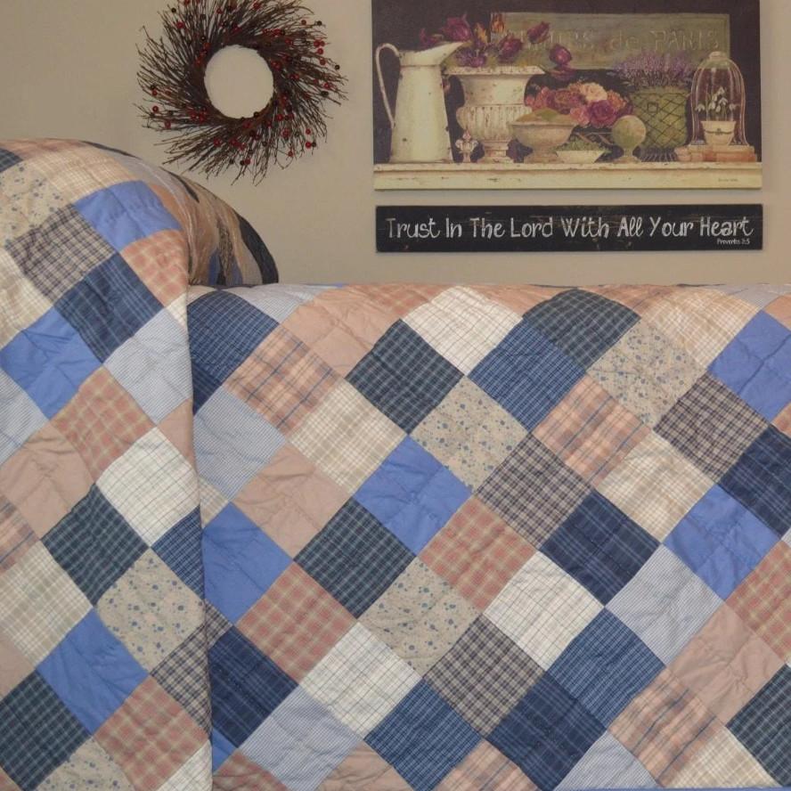 Cornflower Hand Quilted Bedspread Quilt